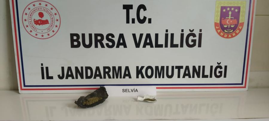 Jandarma uyuşturucuya geçit vermiyor