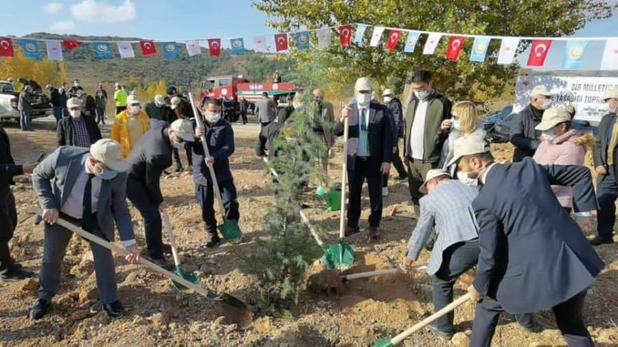 İnegöl’de 2 Bin Fidan Toprakla Buluştu