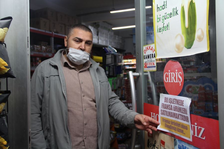 İnegöllü esnaflardan Fransa ürünlerine boykot