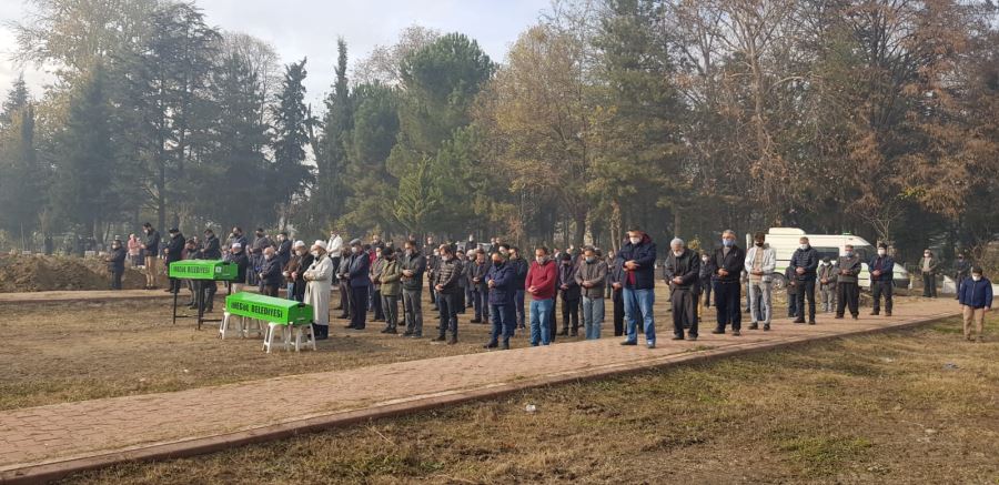 Bir ay içerinde 4 yakınını koronavirüs nedeni ile kaybeden imam