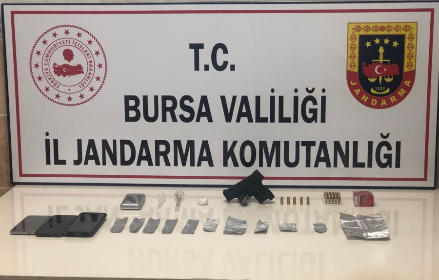 Uyuşturucu tacirleri yakalandı