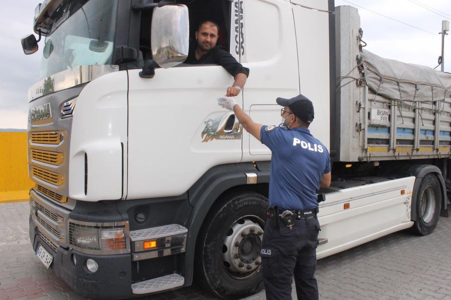 Polis denetimleri aralıksız sürüyor