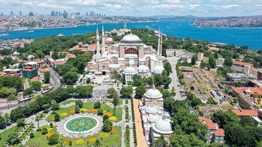 AYASOFYA CAMii AÇILDI iNEGöLLüLER AKIN ETTi