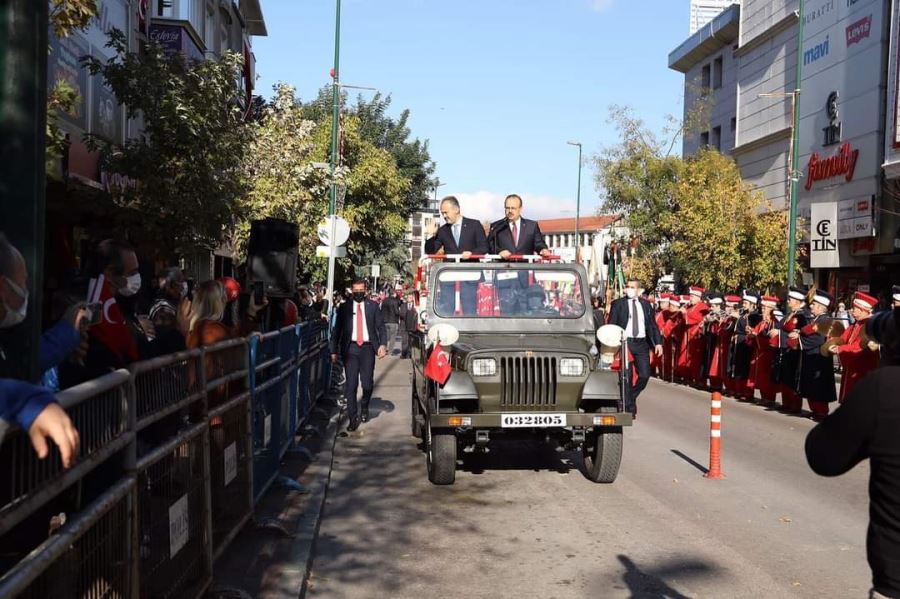 Bursa’da Cumhuriyet Bayramı coşkusu