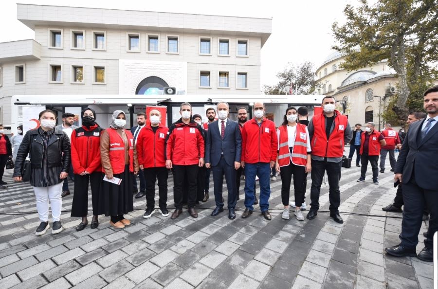 Büyükşehir’den Kızılay’a anlamlı bağış