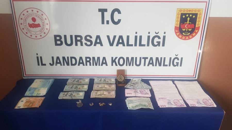 Hırsız jandarmadan kaçamadı