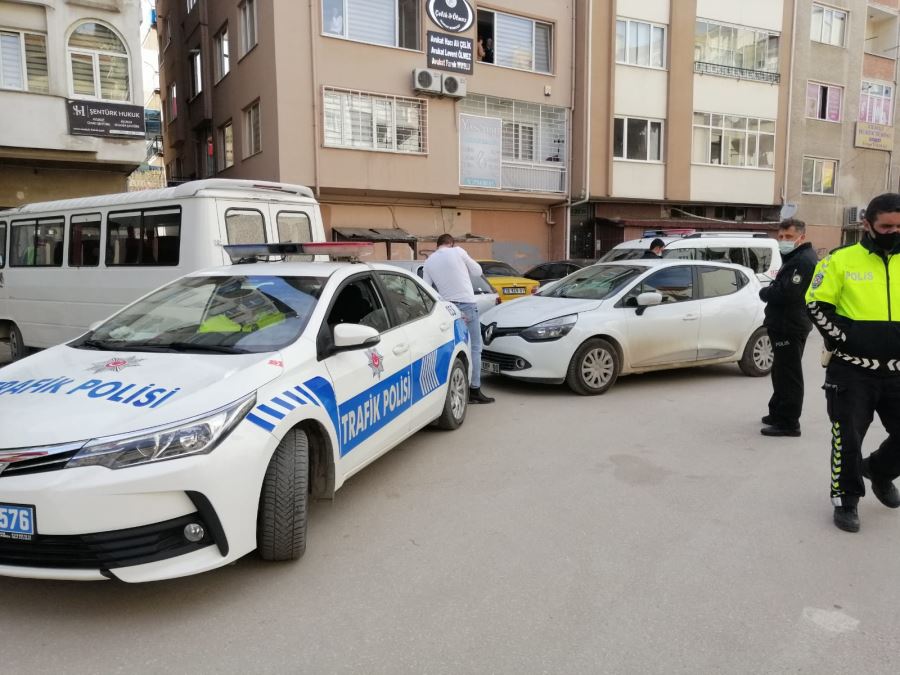 Polisin ‘Dur’ ihtarına uymayan sürücüye cezai işlem uygulandı