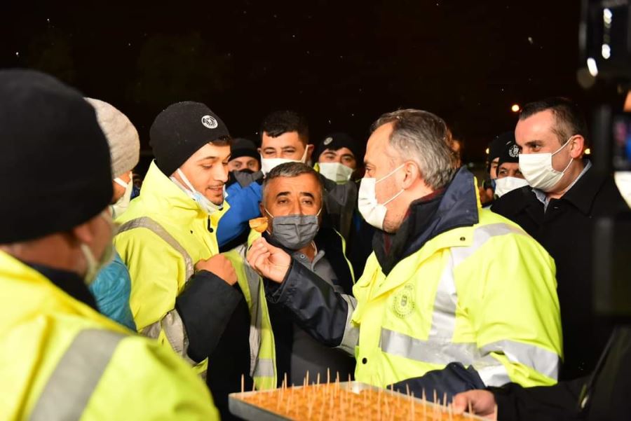 Gece yarısı tatlı molası