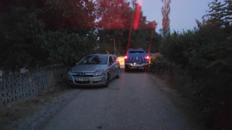 Mezarlık içinde kaza meydana geldi  1 kişi yaralı