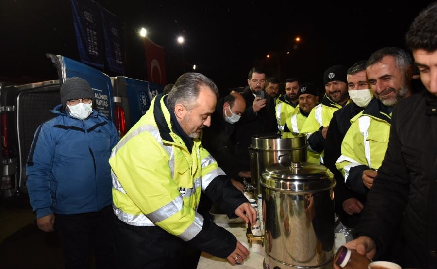 Ulaştıran ekibe, şantiyede moral ziyareti