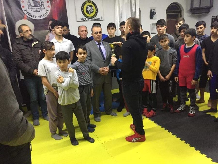 Milliyetçi Hareket Partisi spor salonuna ziyarette bulundu