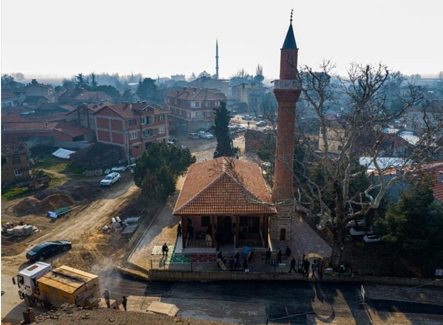 Tarihi İvaz Paşa Camii Restorasyon Sonrası Yeniden İbadete Açıldı