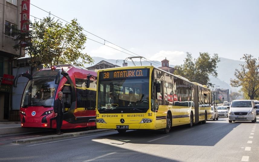 Öğretmenlere ulaşım ücretsiz