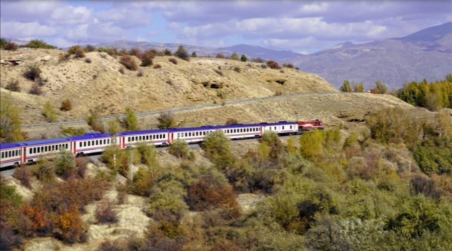 Kemah-Erzincan güzergahı, fotoğraf tutkunlarına doğal stüdyo oluyor