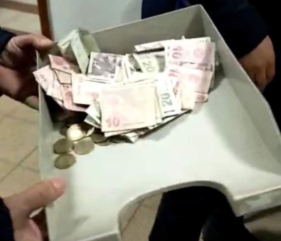 Dilencilik yapan kişinin üzerinde 705 lira çıktı 