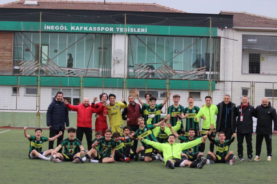 KAFKASSPOR U-18 GRUBU ŞAMPİYON OLDU.