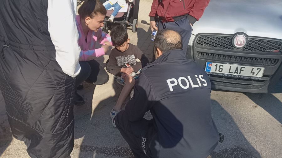 Ambülans gelene kadar  başından ayrılmadı polis ekipleri