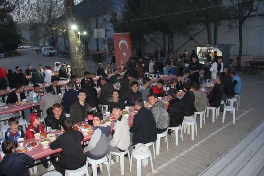 Çeltikçi gençlik 2’inci iftarını düzenledi