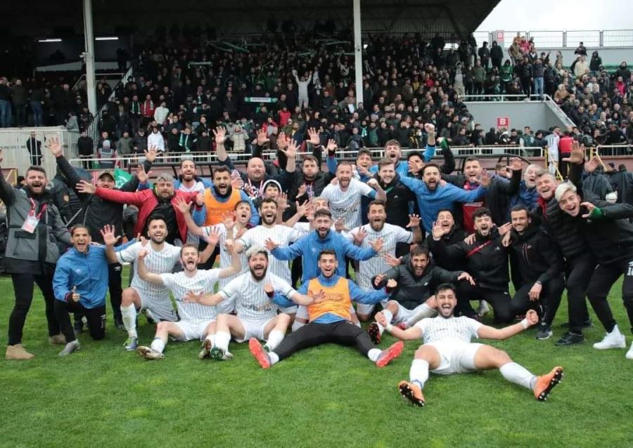 Kafkasspor 2 golle maçı kazandı