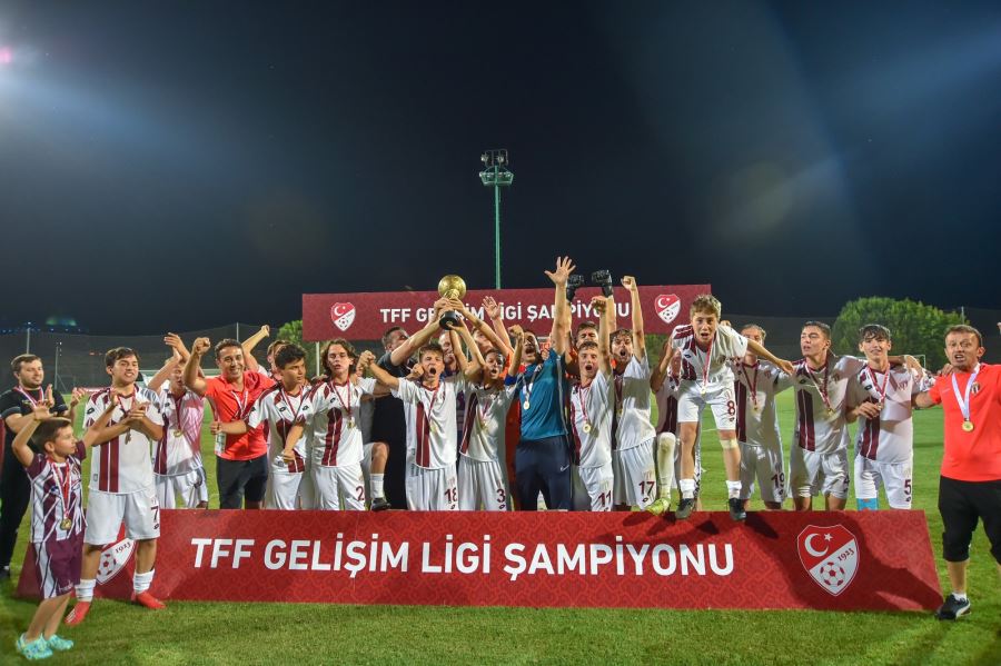 İNEGÖLSPOR TÜRKİYE ŞAMPİYONU OLDU