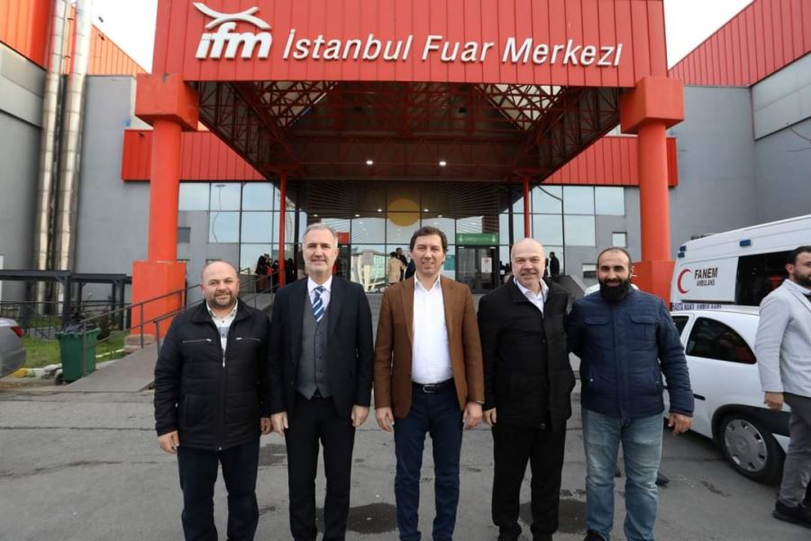 Başkan Taban fuarda İnegöllü firmaları yalnız bırakmadı