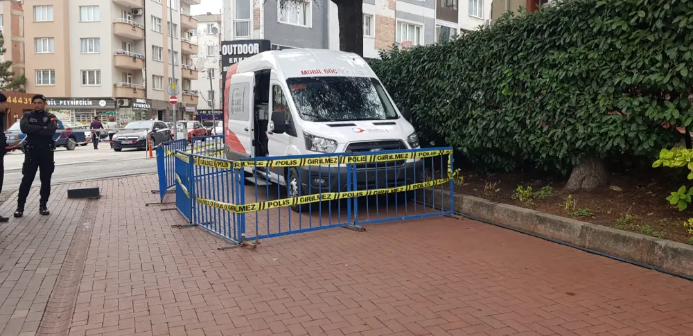 İnegöl Belediyesi önünde mobil göç noktası oluşturuldu