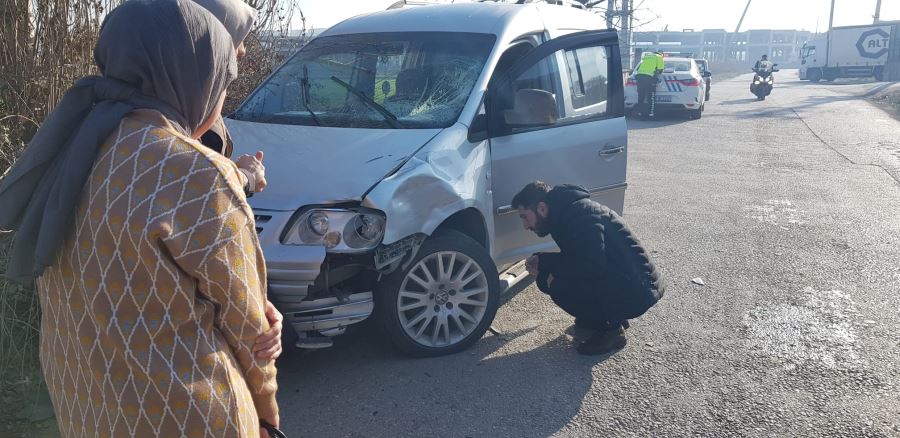 İnegöl’de motosiklet sürücüsü ölümden döndü