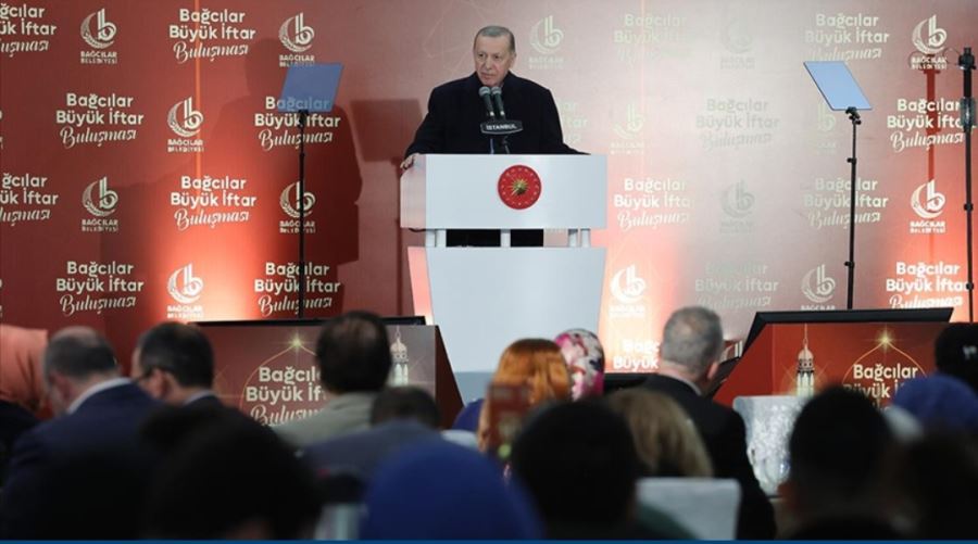 Erdoğan:  Seçim atmosferinin bizi  asıl gündemimizden  uzaklaştırmasına müsaade  etmeyeceğiz