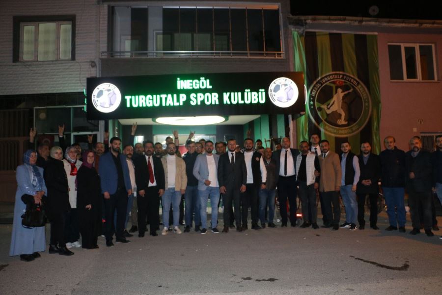 Milliyetçi Hareket Partisi İlçe Teşkilatı Turgutalp Spor Kulübünü ziyarette bulundu