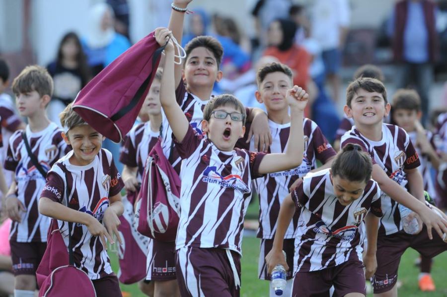 İNEGÖLSPOR FUTBOL OKULU KAYITLARI BAŞLADI