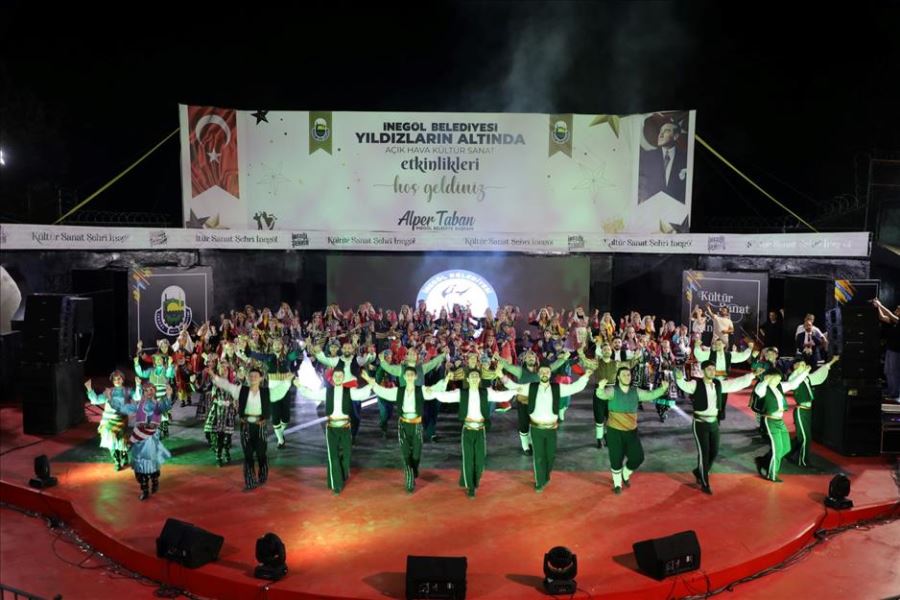 İnegöl Belediyesi Halk Dansları Topluluğundan Muhteşem Gece