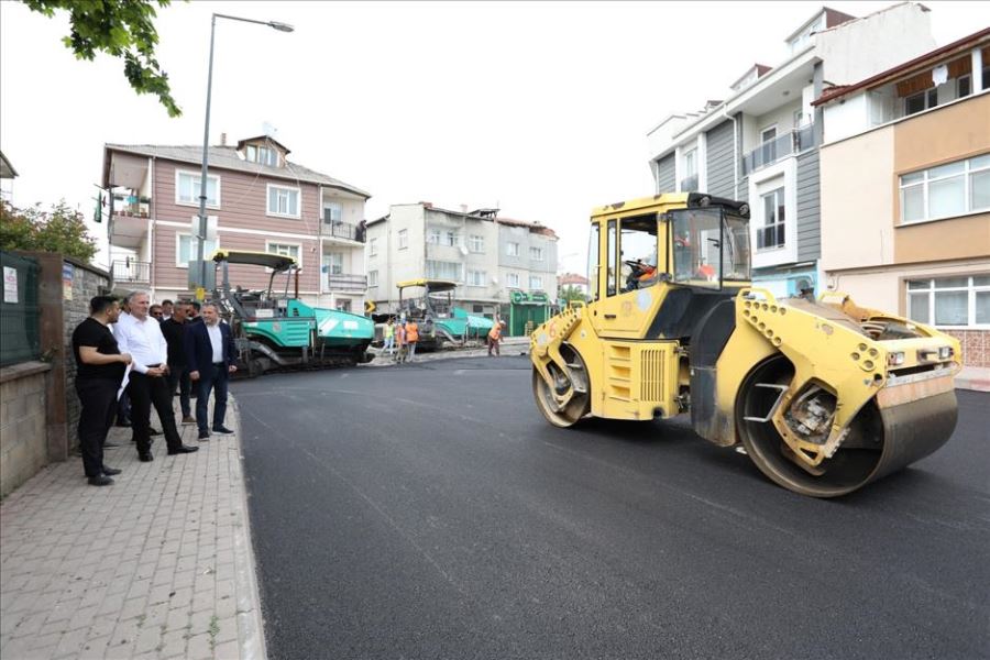 Park Caddesinin Asfaltı Yenileniyor