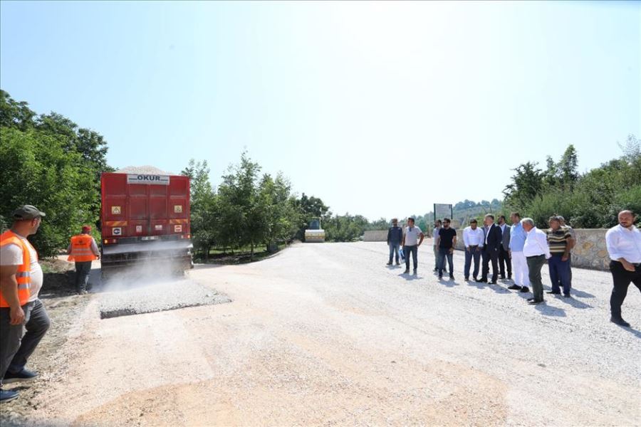 Küme Evler Bölgesinde Sathi Kaplama Çalışmaları Başladı