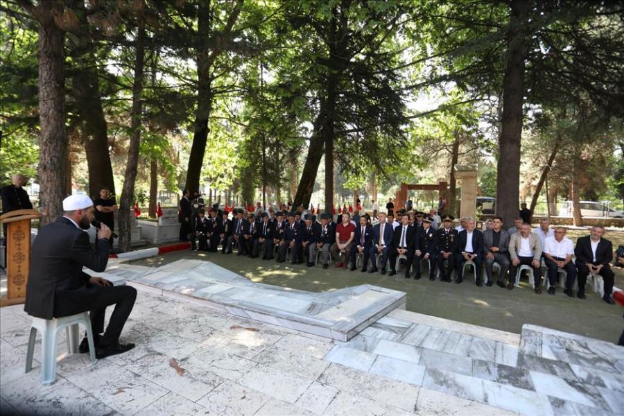 15 Temmuz Anma Programları Şehitlik Ziyaretiyle Başladı