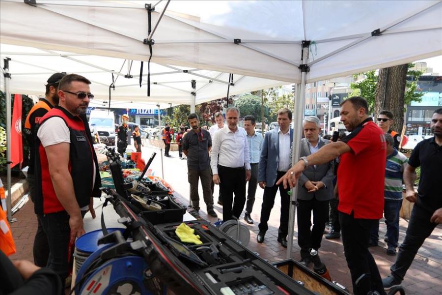 İnegöl Belediyesi Deprem Gerçeğini Hatırlattı