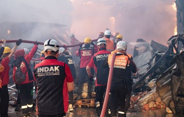 İNDAK’tan Yangına Yoğun Müdahale