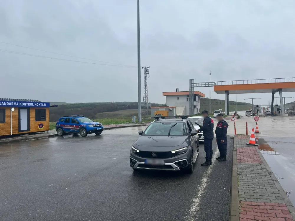 Jandarma ekipleri aranan şahıslara yönelik uygulama yaptı 