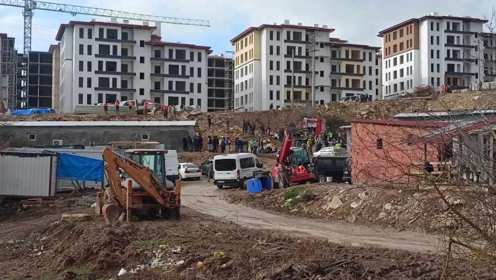 İnşaat şantiyesinde çıkan yangında 1 işçi öldü