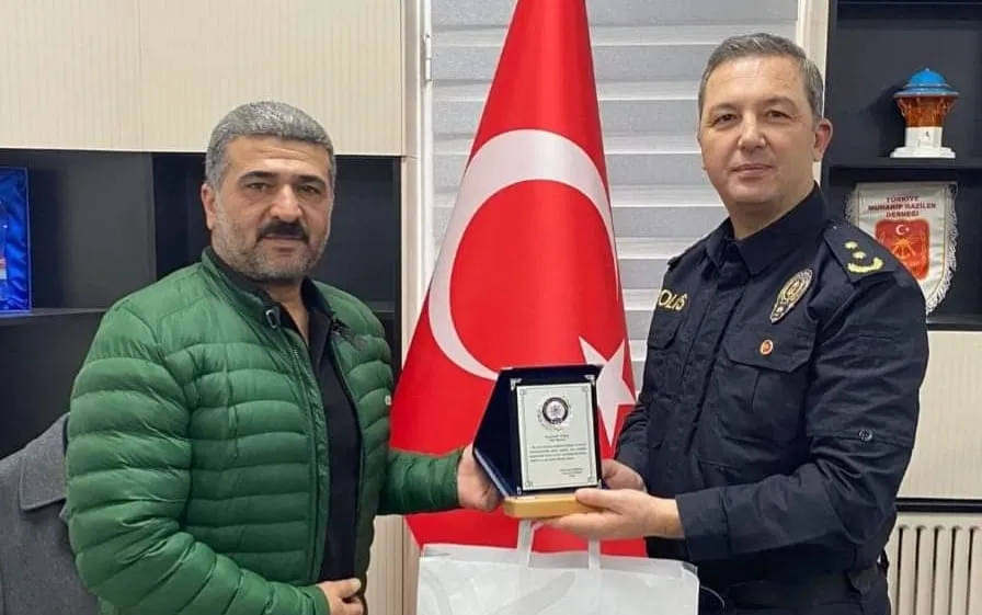 İnegöl Emniyetinin efsane polisi Asaf Tuğrul