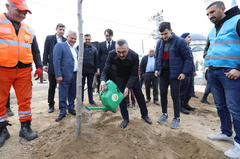 İnegöl’de Fidanlar Toprakla Buluştu