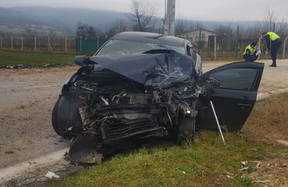 İnegöl Kurşunlu yolunda Feci kaza 1 ölü 7 yaralı 