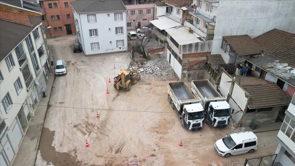 Cuma Mahallesinde Kamulaştırılan Binalar Otopark Oluyor