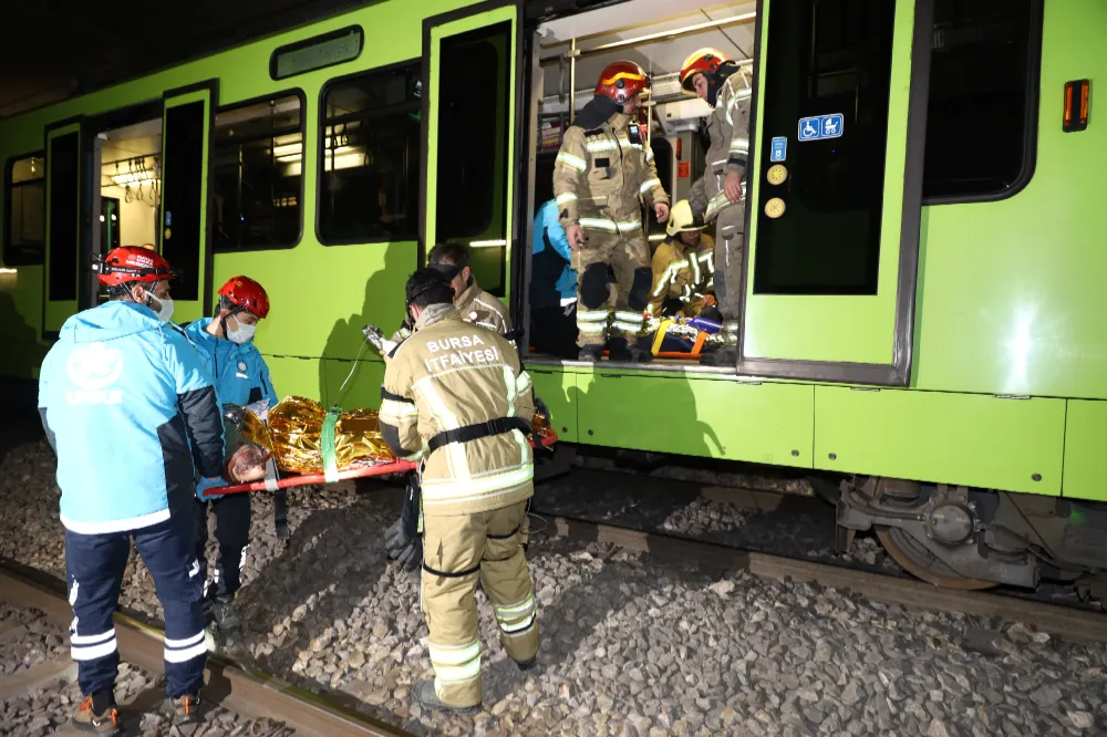 Metroda uluslararası tatbikat nefes kesti