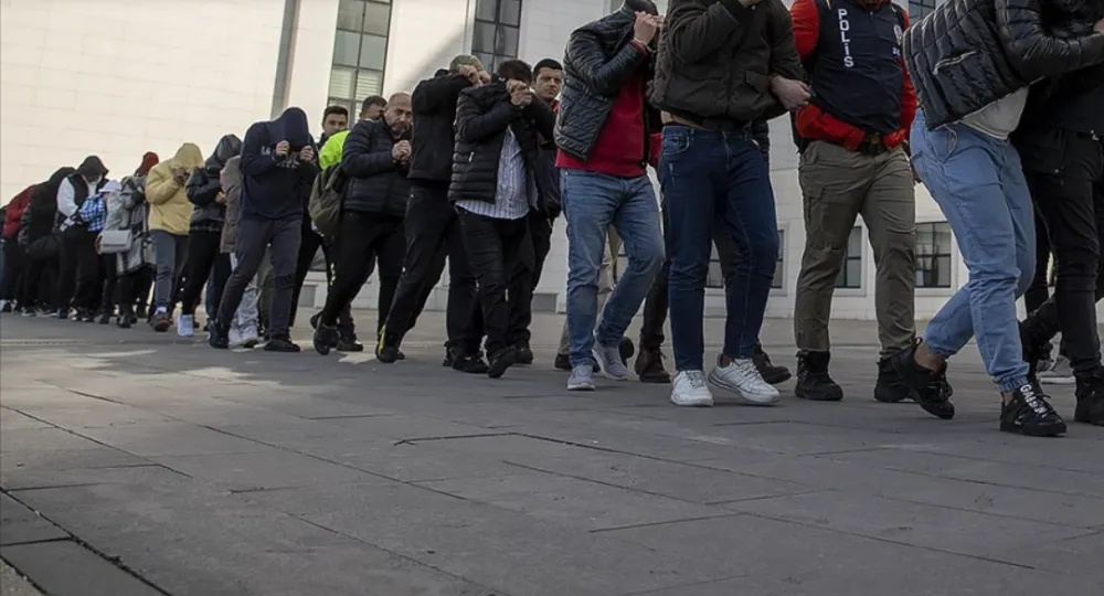 Çeşitli suçlardan aranan 1130 kişi yakalandı