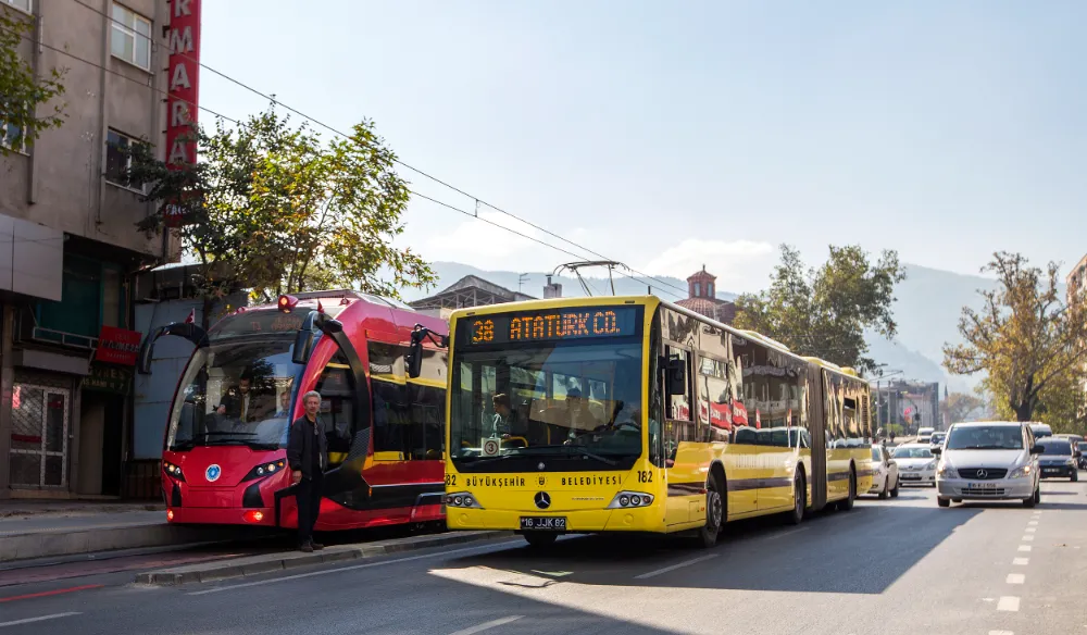 Kadınlara ulaşım ücretsiz