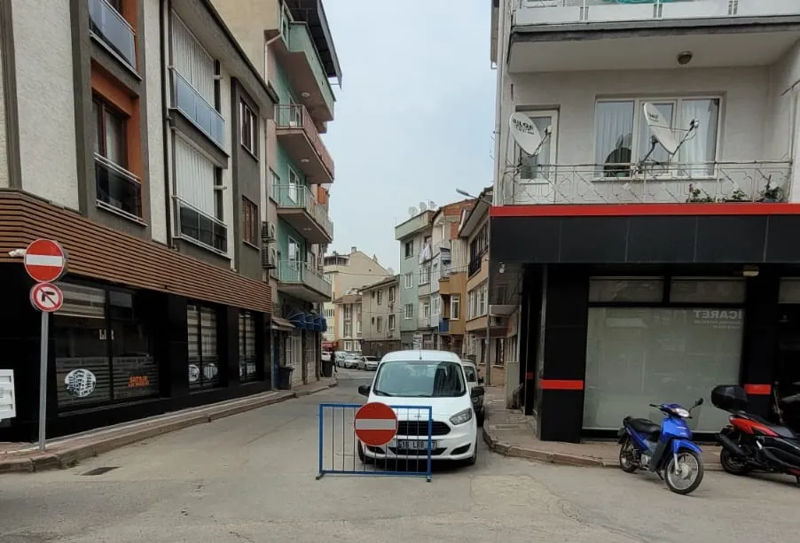 Çarşı Bölgesinde Yeni Tek Yön Uygulamaları Yapıldı