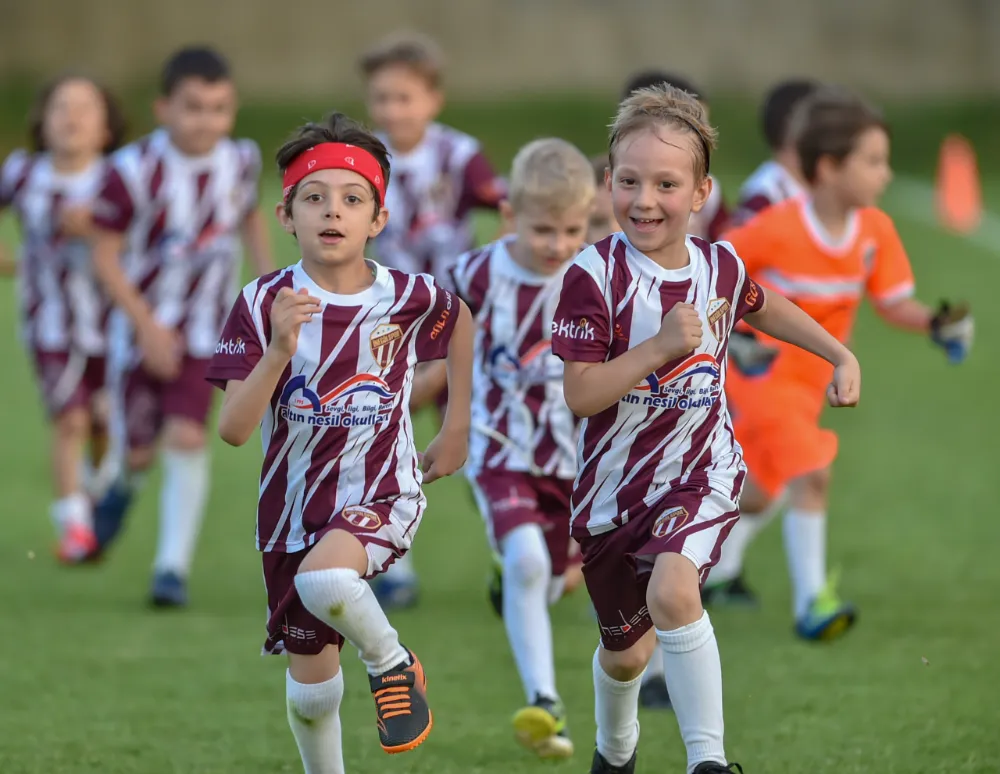 İNEGÖLSPOR YAZ FUTBOL OKULU KAYITLARI BAŞLADI