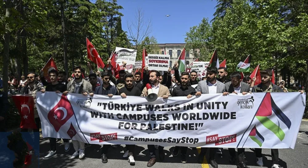 AK Parti Gençlik Kolları  ve İstanbul Üniversitesi  öğrencilerinden Filistin