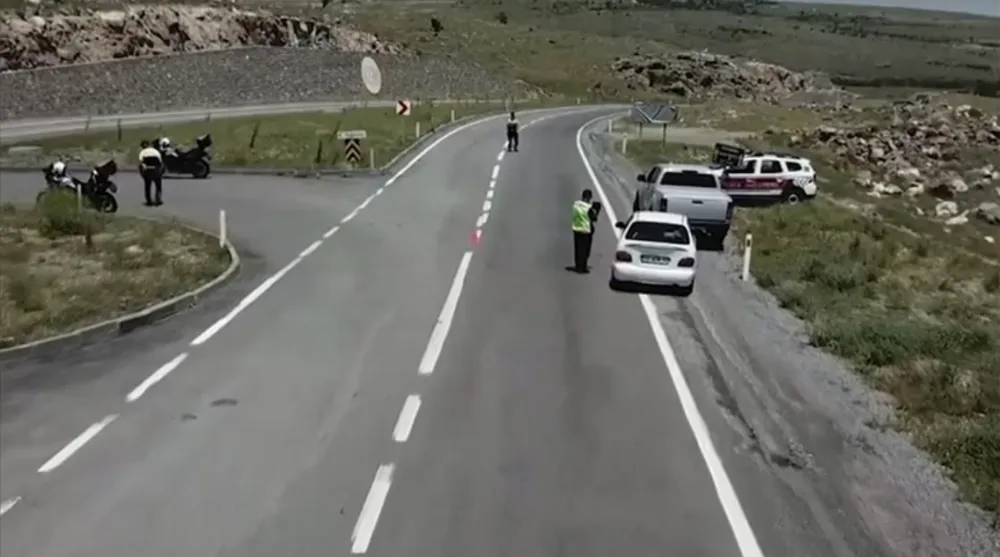 Kurban Bayramı tatilinin ilk 2  günü trafik kazalarında 16 kişi  hayatını kaybetti