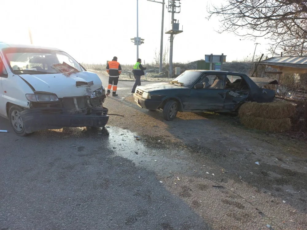 İnegöl Ortaköy Mahallesi Yolunda Trafik Kazası: 1 Yaralı